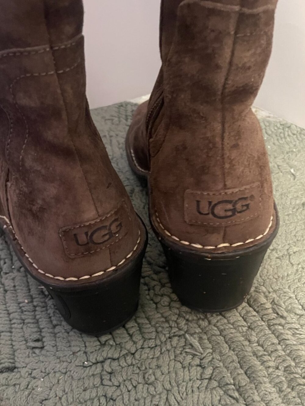 UGG Hartley Winter brown suede tall Boot wedge heel zip side Size 8 - Picture 4 of 11